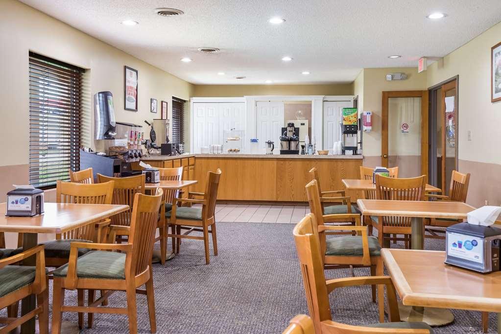 Econo Lodge Inn & Suites East Knoxville Restaurant billede