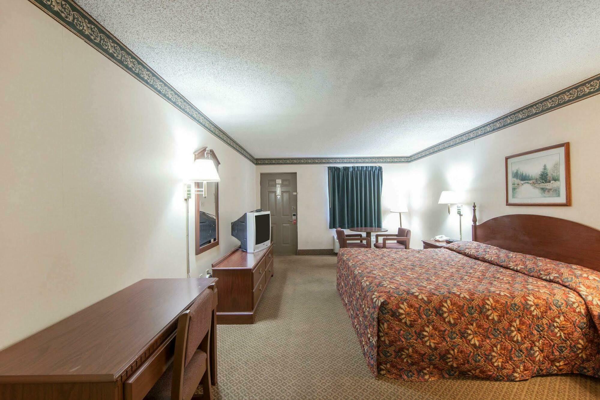 Econo Lodge Inn & Suites East Knoxville Eksteriør billede